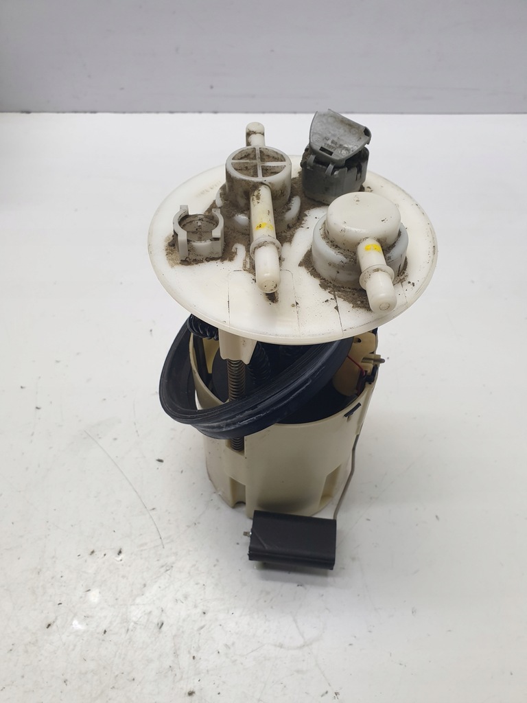 фото №1, Насос топлива toyota avensis t25 0580313085