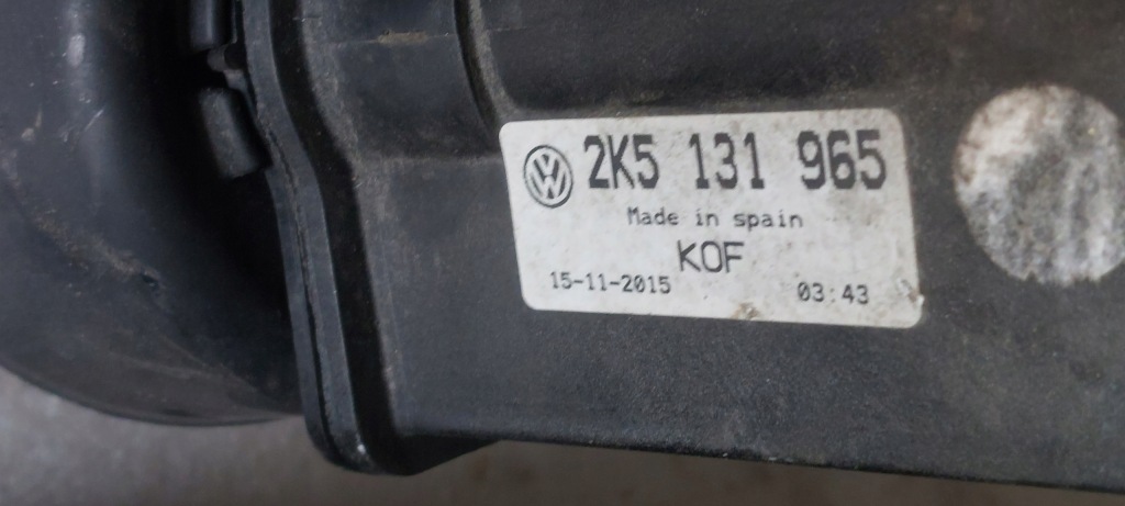 фото №9, Vw caddy 2k5 бак adblue 2k5131877a