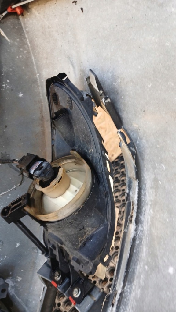 фото №15, Opel insignia a бампер перед противотуманная фара z22c