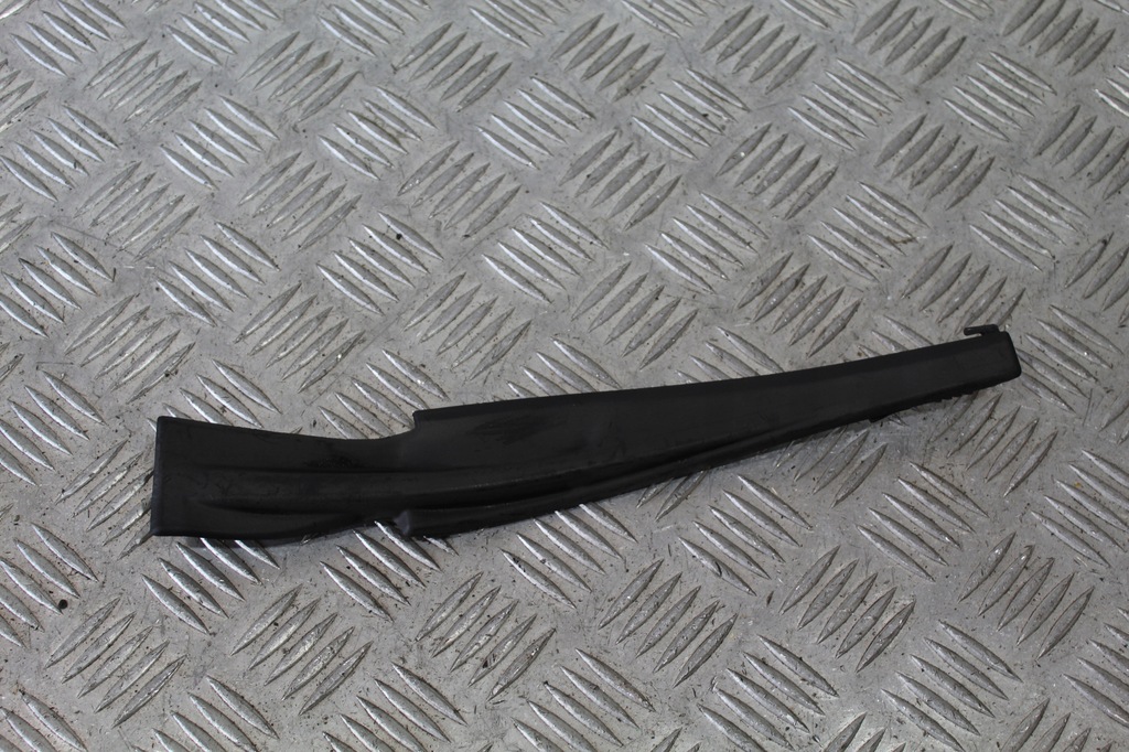 фото №1, Заглушка жабо ліва nissan micra v 5 k14