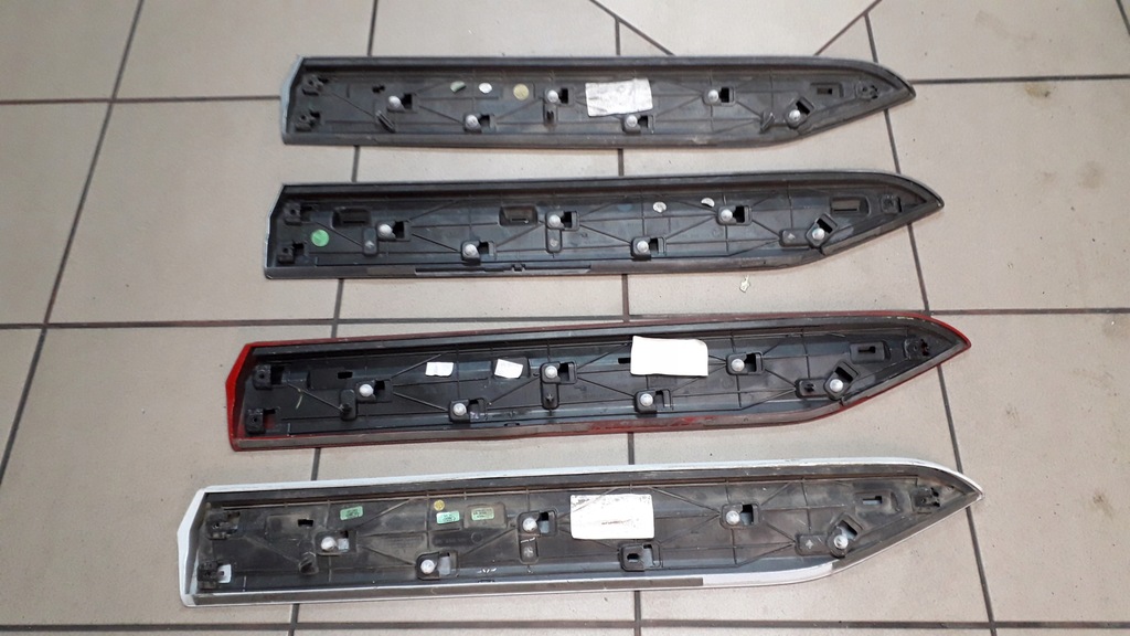 фото №11, Skoda superb iii молдинг с дверь левый задняя 3v0854949