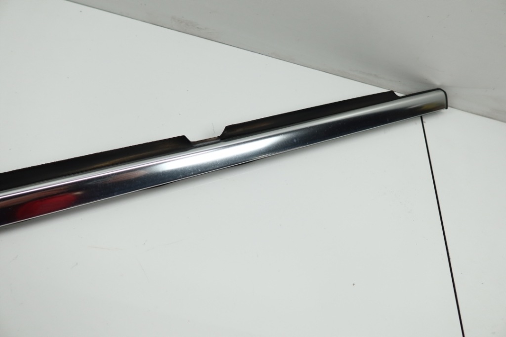 Mercedes w164 gl молдинг уплотнитель хром левый левая задняя 1646906980 в Украине