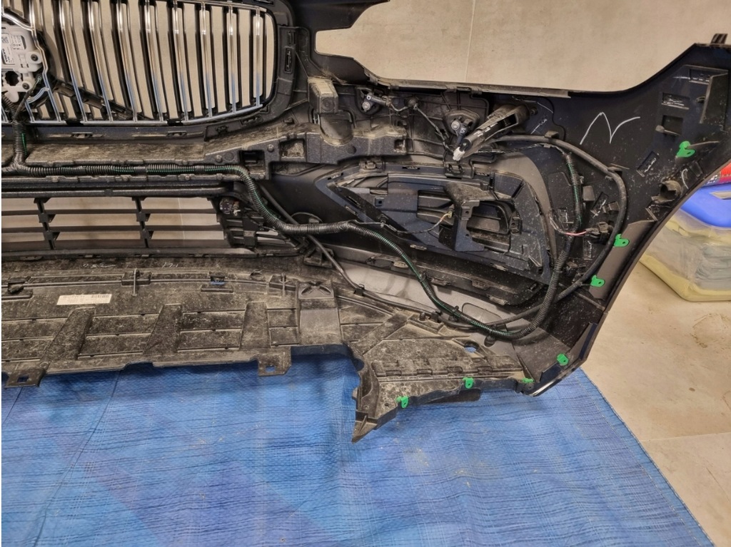 фото №7, Volvo s60 iii v60 ii lift 22-25 бампер передній 4xpdc