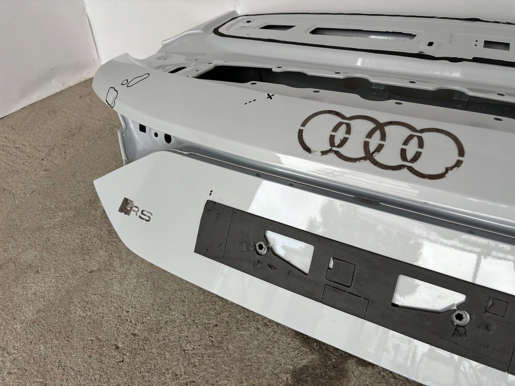 фото №11, Audi e-tron gt кришка багажника багажника задня