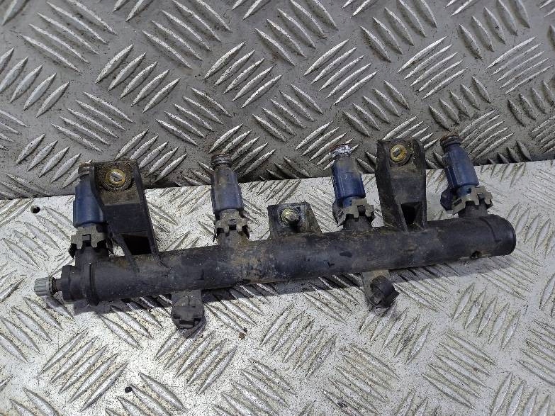 фото №1, Молдинг впрыскная do peugeot 206 0280155704