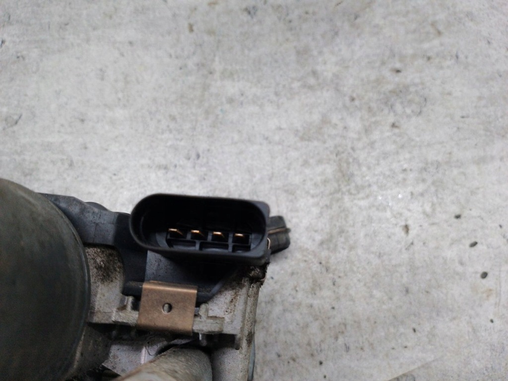 Моторчик двірник правий vw golf plus 1 3397020816 0390241946 bosch Ціна