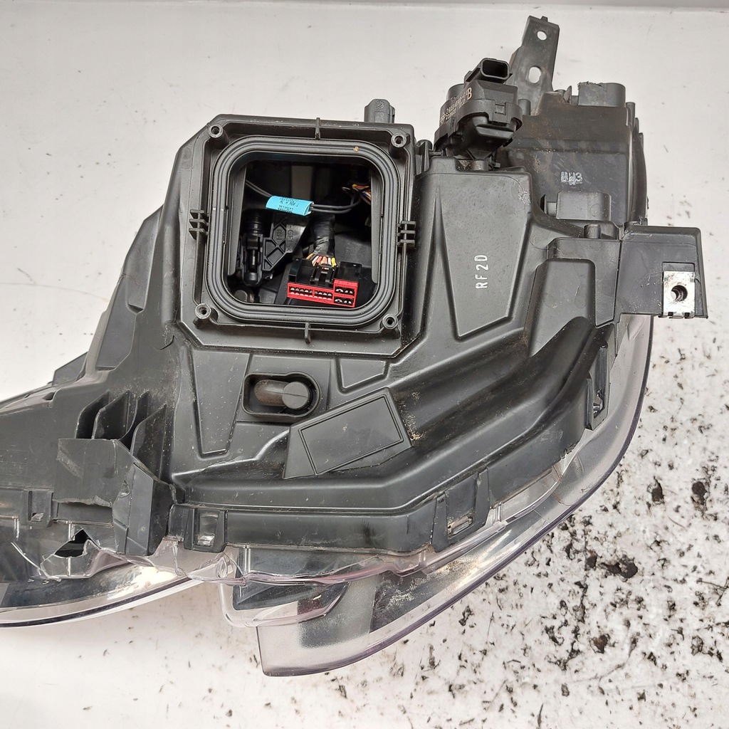 фото №12, Renault arkana лампа правая передняя led europa 260107780r