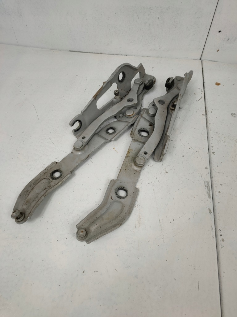 фото №1, Петли петля крышки задняя silter titan bmw e90