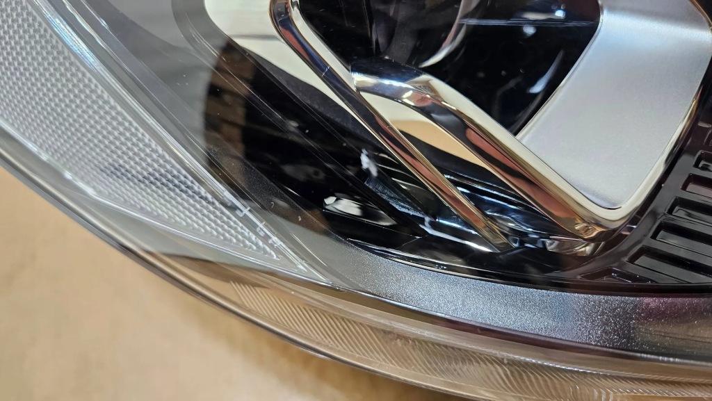 Фара перед передняя правый  ford kuga mk3 рестайлинг  full led lv4b-13e016-an Киев