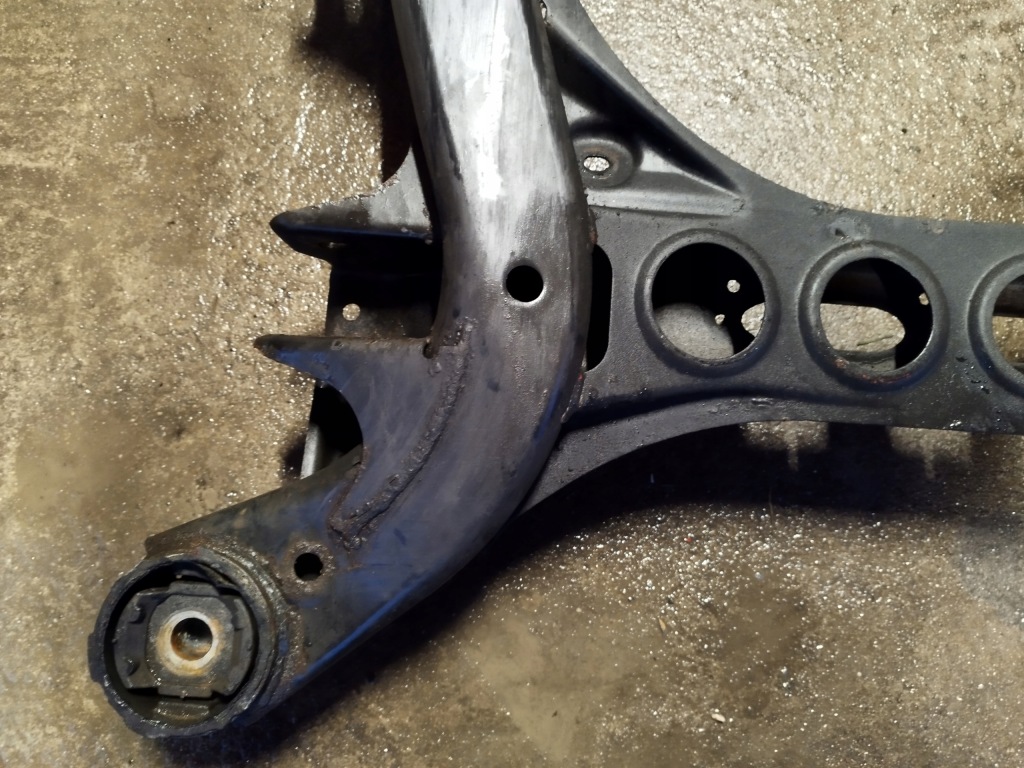 фото №13, Audi q7 4l 06r 3.0 tdi bug uk подрамник подрамник перед 7l0499311c