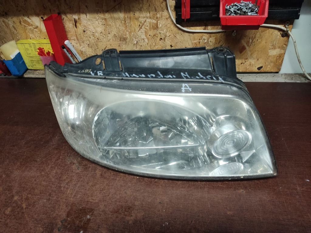 фото №1, Hyundai matrix 01-2005 фара лампа права