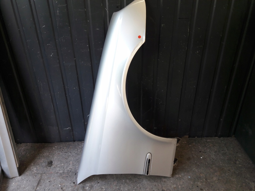 фото №1, Крила правий перед mercedes w211 775