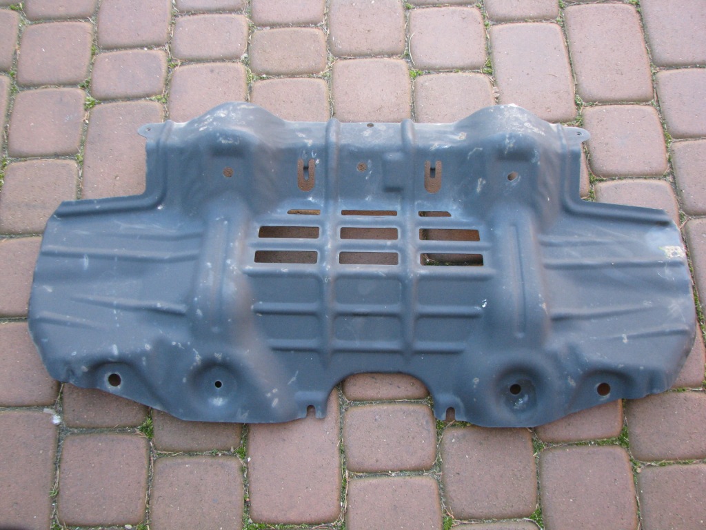 фото №1, Захист двигуна нижня toyota hilux 15- новий model