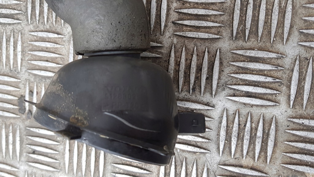 фото №3, Volvo v70 i 2.0 труба заливной топлива