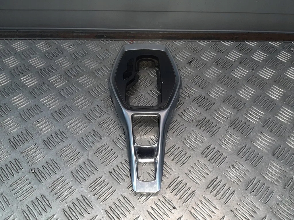 фото №7, Chevrolet camaro 23281831 середина чехлы