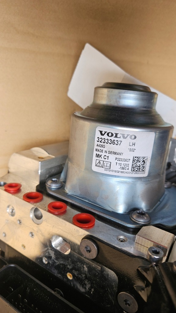 фото №9, Насос гальмівна abs 32281728 32333637 volvo v90 nr 421333