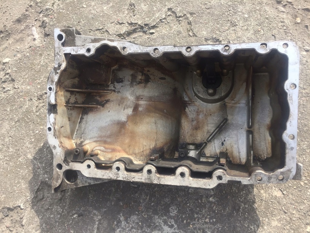 фото №7, A4 b7 a6 c6 2.0 tfsi поддон масляная 06b103601cg