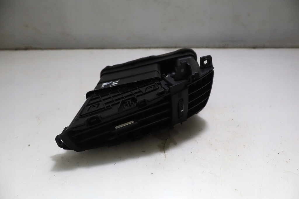 фото №1, Решётка обдув средняя правая kia ceed i