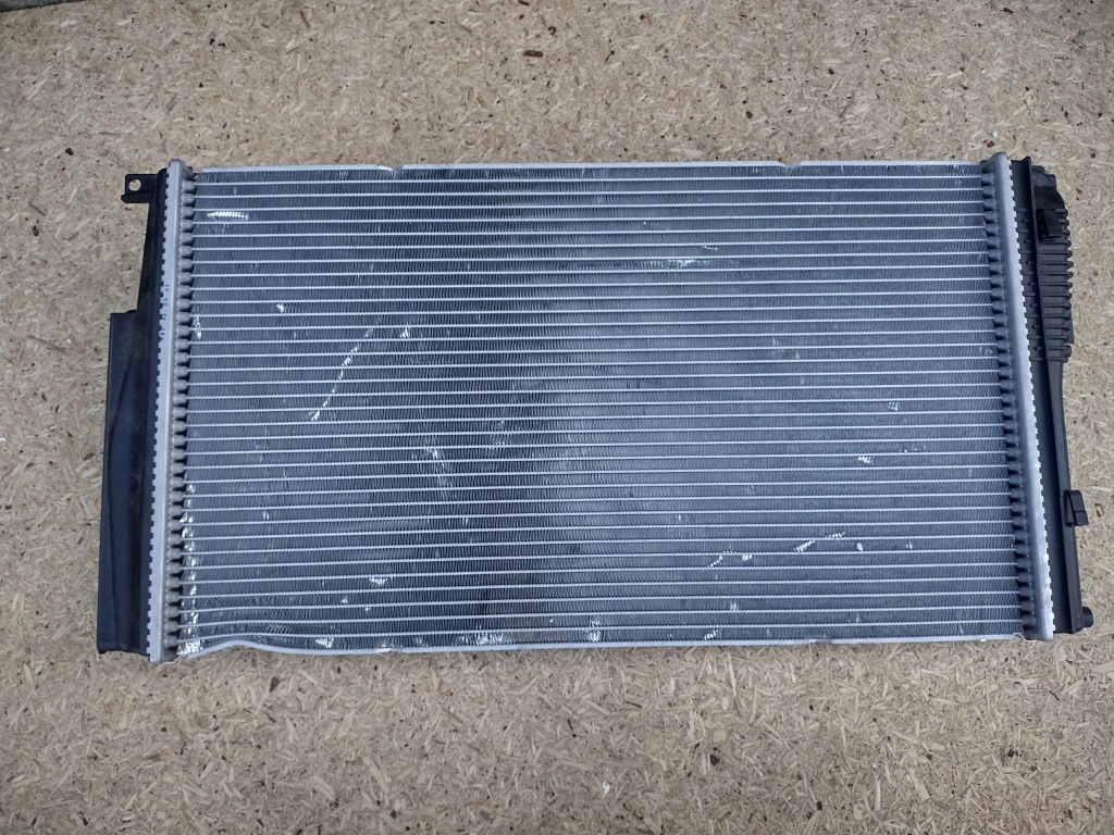 Радиатор воды bmw 1 f20/f21 08.11-- 17117600520 с Разборки