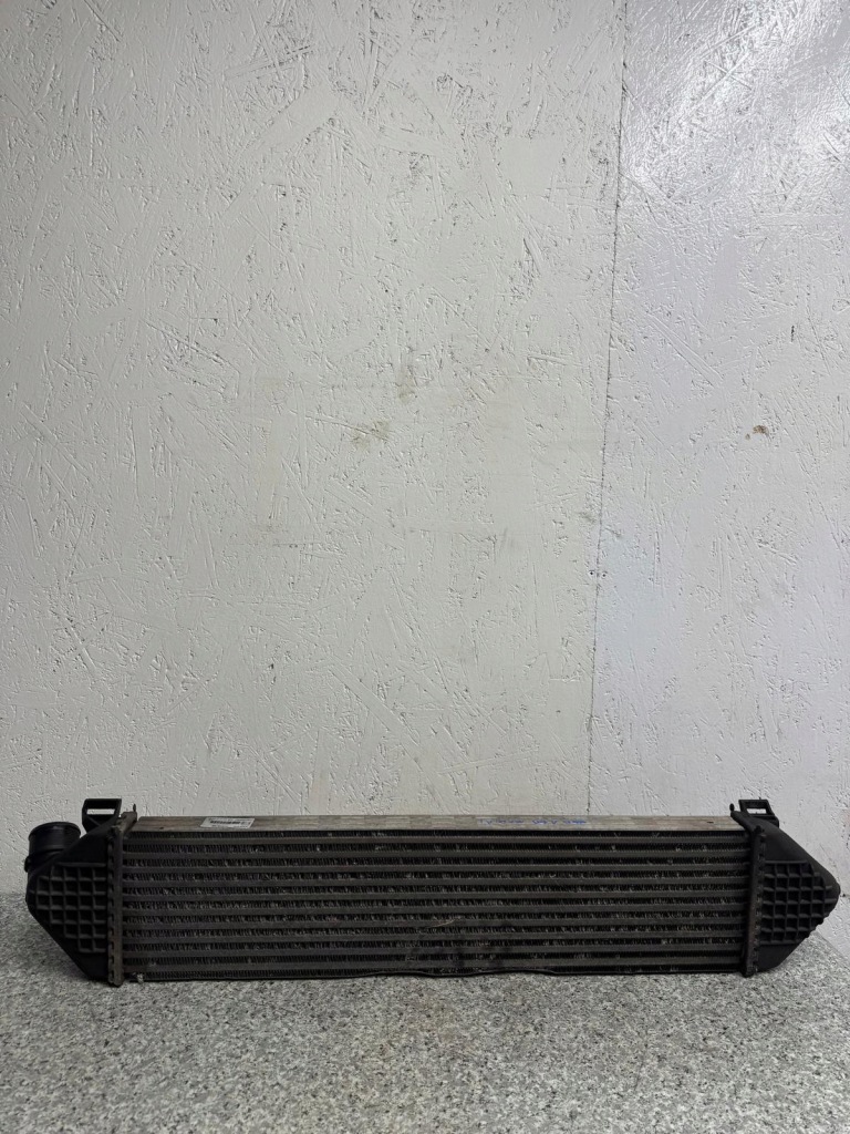 Радиатор воздуха интеркулер volvo v40 2 2012-2018r 1.6 d 31319168 с Разборки