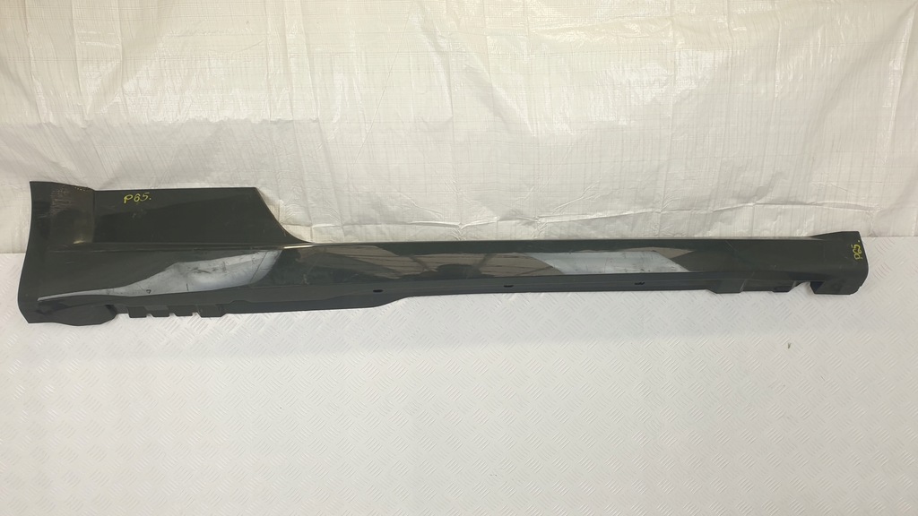 фото №1, Audi tt s-line 8s0 8s молдинг порог правая