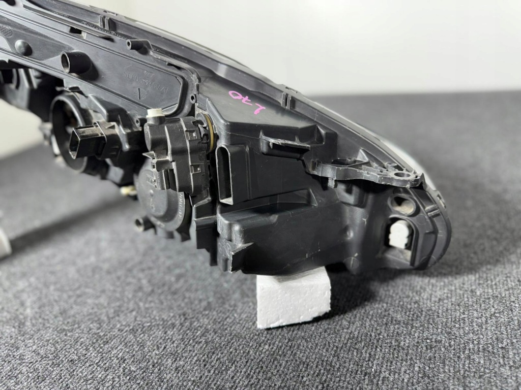 Купить Peugeot 208 12-15 1 1 фара перед передняя левая линза led 1609697180 оригинал