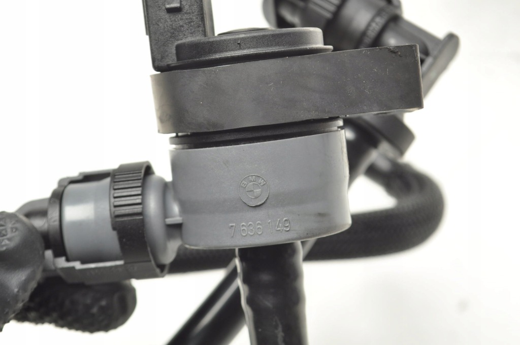 Купить Bmw f82 3.0 шланг топлива 7636149 7848455 8602280 7848454