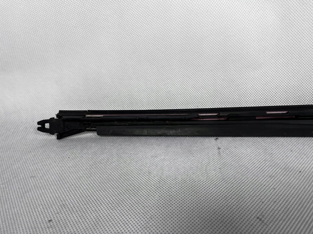 фото №9, Молдинг стекло лобовое передней правая mercedes eqs v297