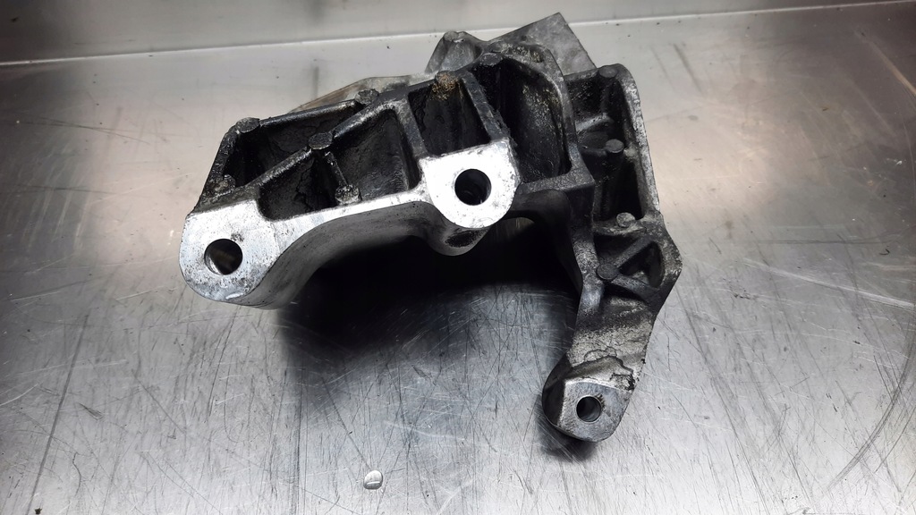 фото №6, Кронштейн двигуна volvo s60 ii v70 iii 2.0 d4 31401633