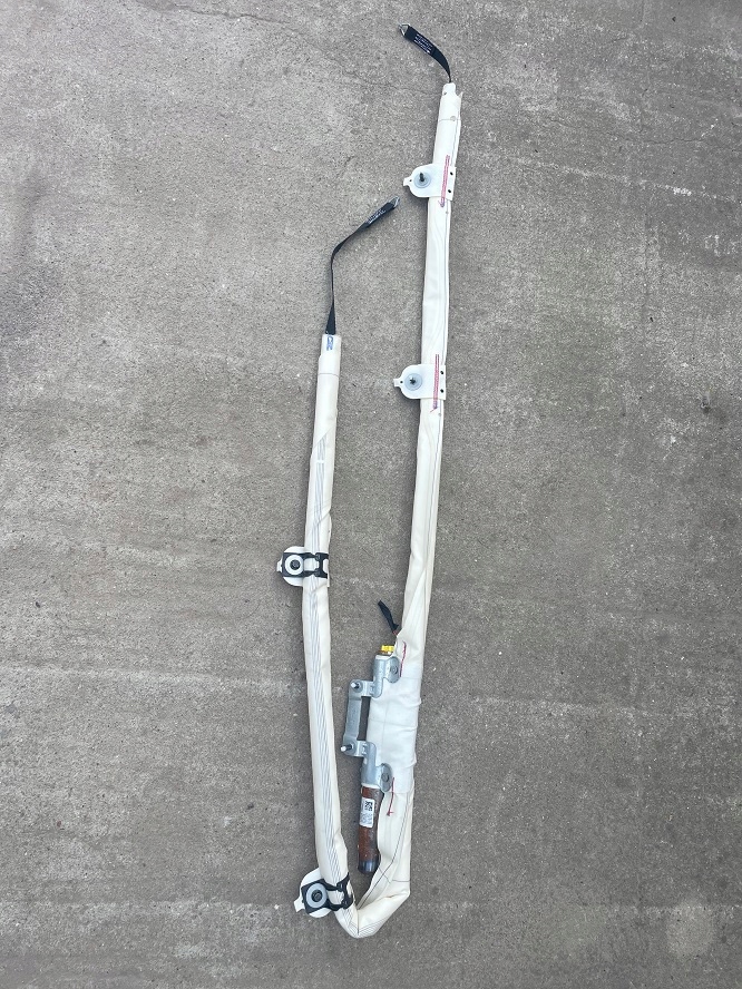 фото №1, Volvo xc60 шторка безопасности левая