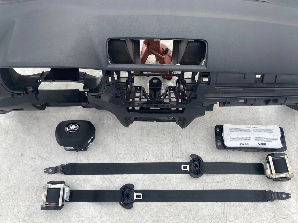 фото №5, Skoda fabia 3 iii lift приборная панель приборная панель консоль подушки безопасности