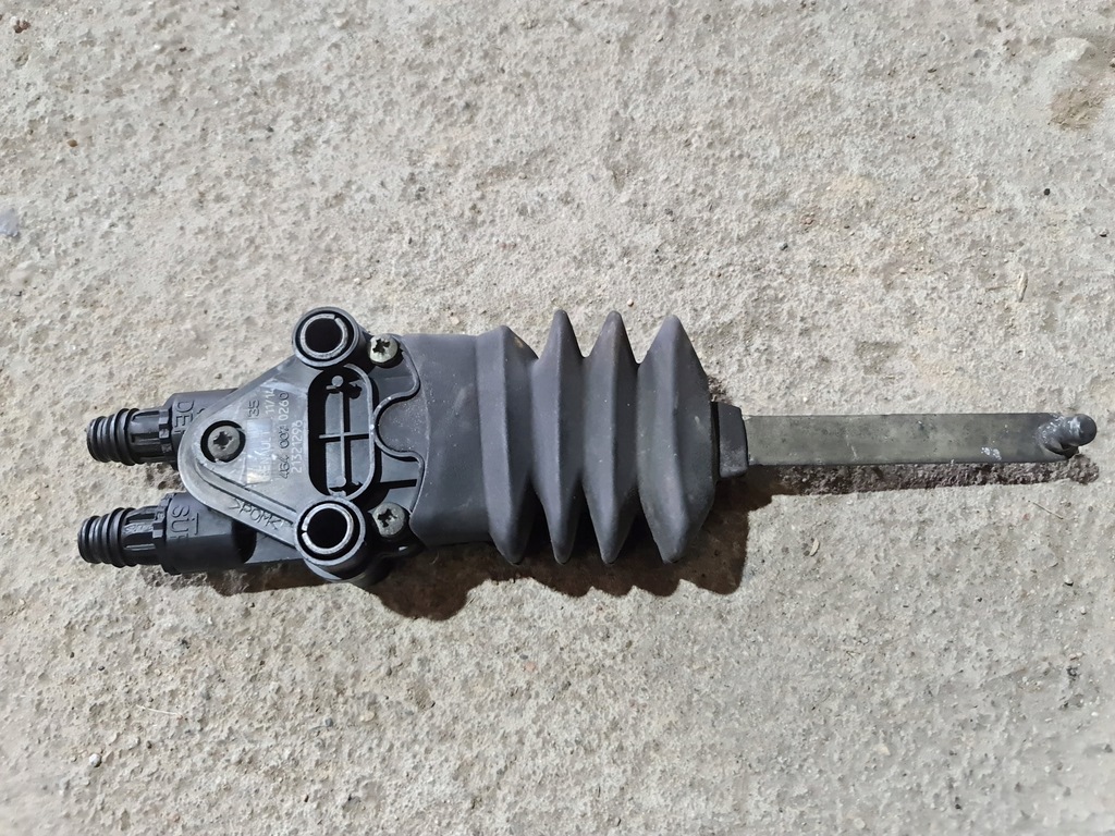 фото №1, Renault gama t range датчик выравнивание кабины