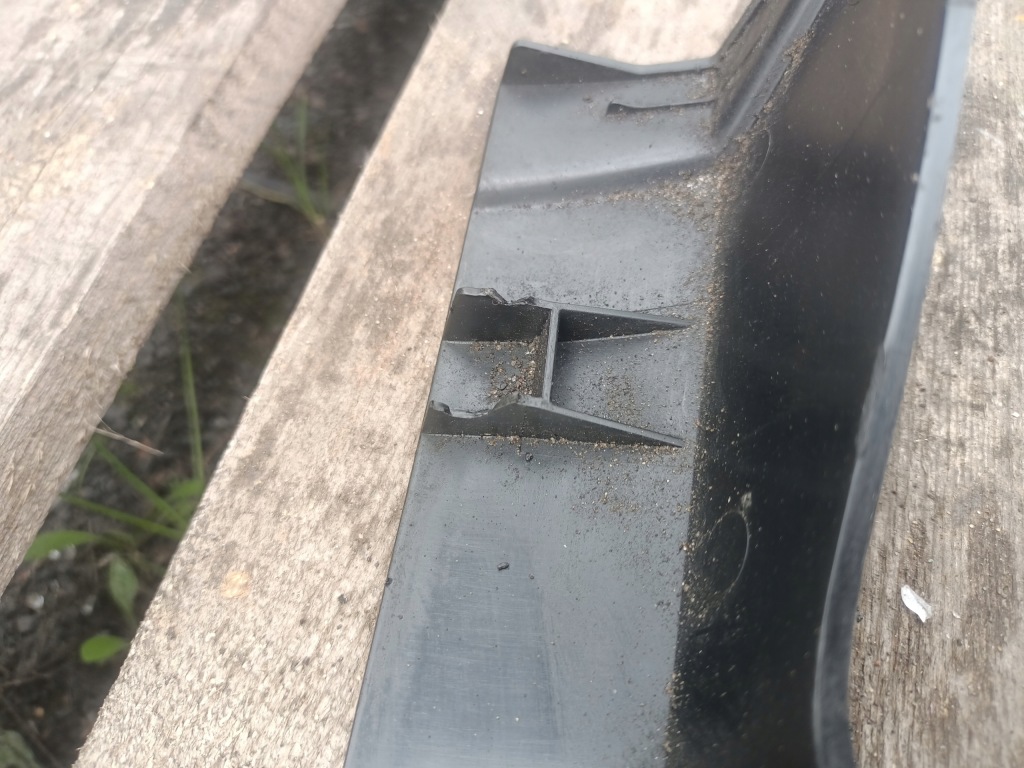 фото №3, Scania r s жабо левая молдинг 2340700