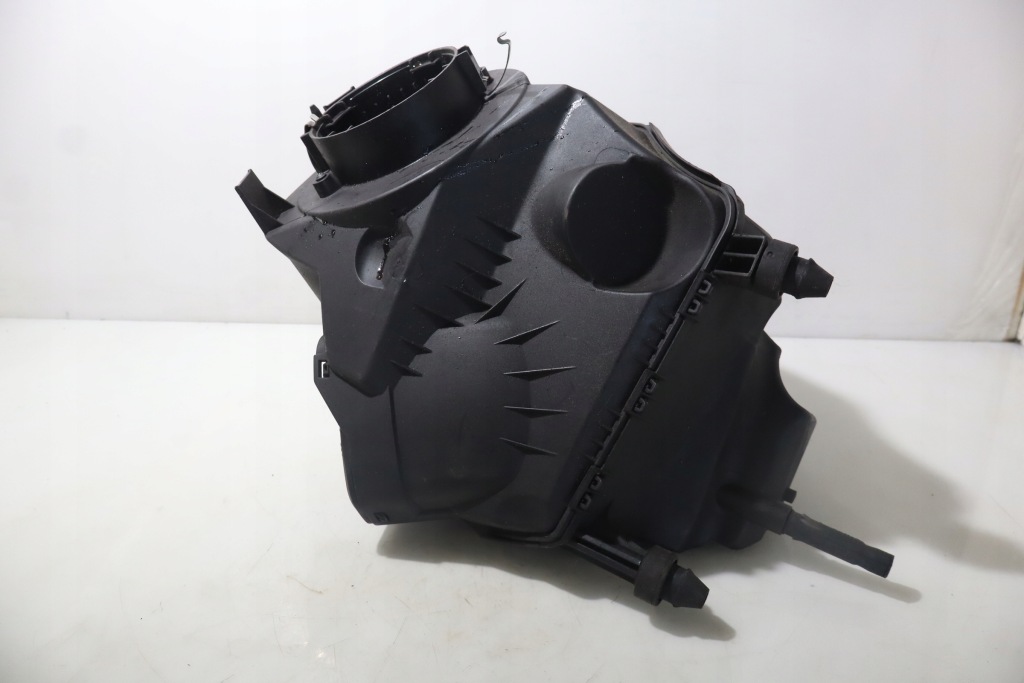 фото №1, Корпус фільтра повітря audi a6 c6 3.0tdi