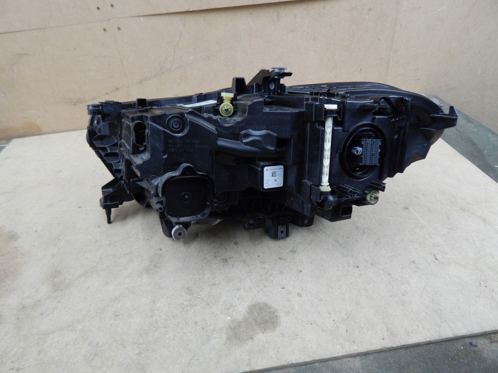 Фара правый перед правый  передняя full led bmw x5 g05 x6 g06 рестайлинг  5a8e11601 Цена