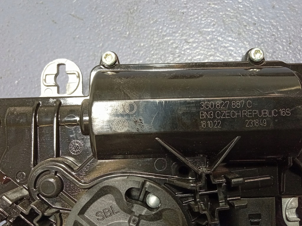 фото №6, Audi q4 e-tron замок крышки багажника доводчик 3g0827887c