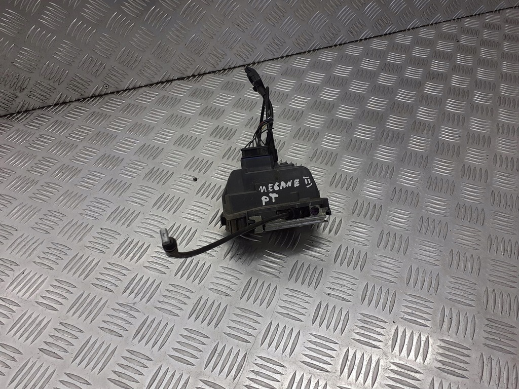 фото №1, Замок дверь правый задняя renault megane ii 6pin