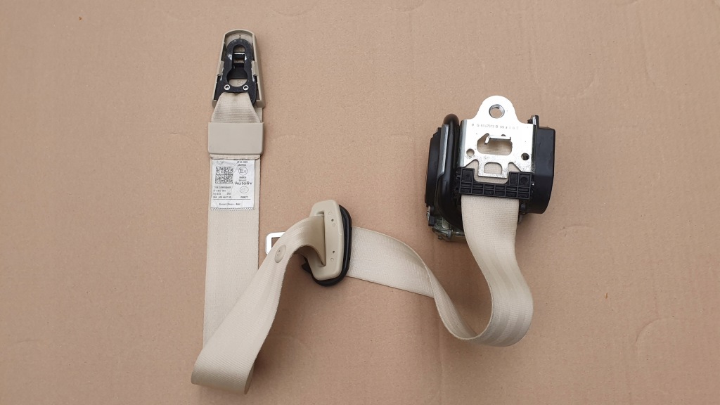 фото №1, Skoda superb ii - pas безопасности правый перед 3t1857702