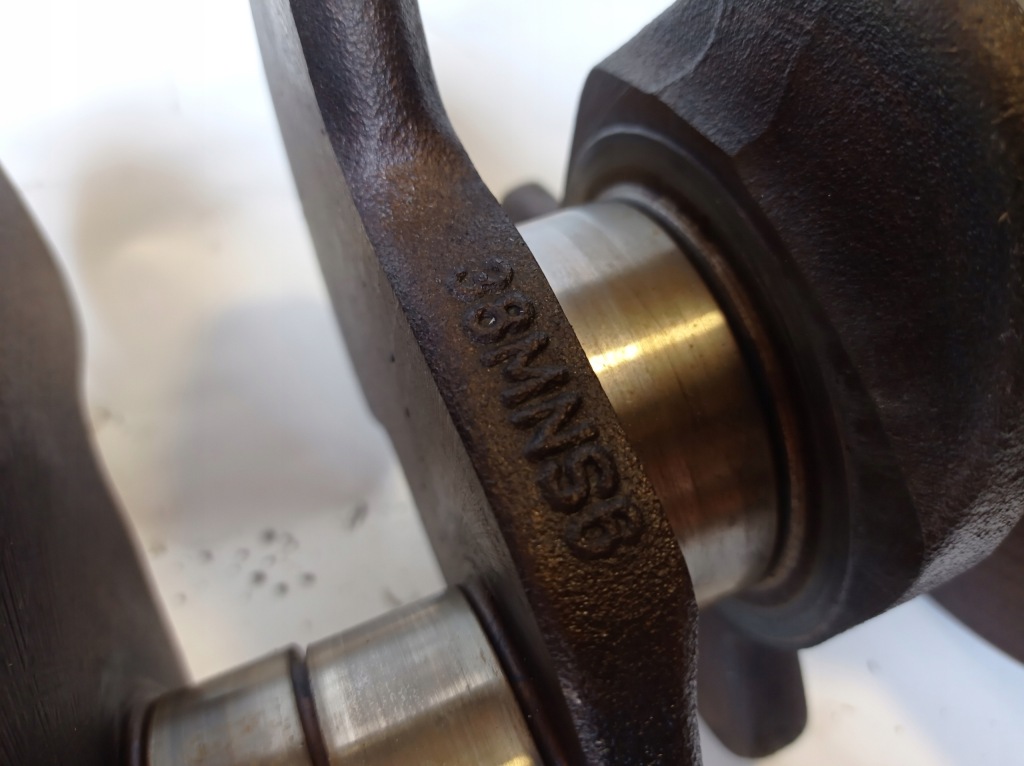 Wał колінчастий mercedes w163 ml 3.2 v6 r11205 Оригінал