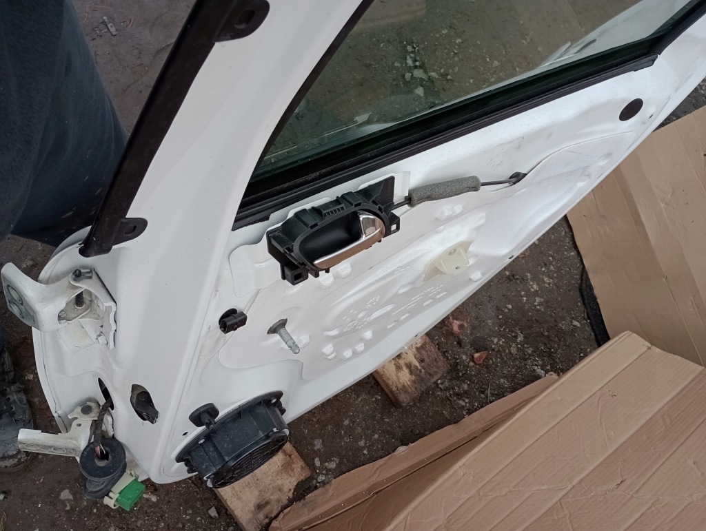 фото №3, Peugeot 308 t7 - дверь правый задняя