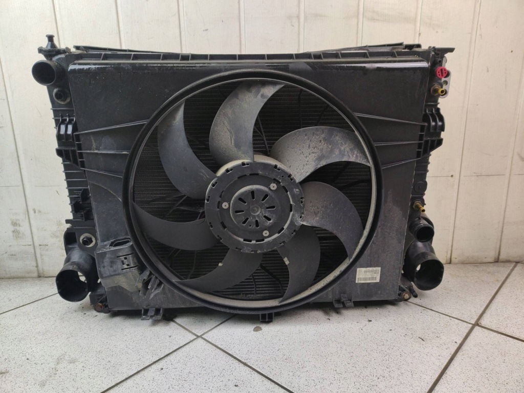 Комплект радіатор mercedes-benz m-class w164 facelift 2010 a1645000593 Недорого