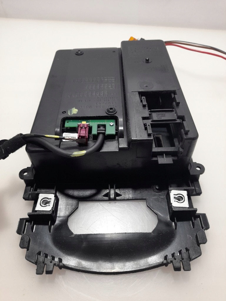 фото №16, Audi a6 c7 4g зарядное устройство телефона индукционная бардачок 4g0864981c super состояние