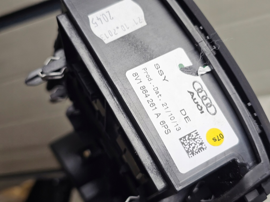 фото №8, Захист домкрата кронштейн рамка тунель dekor панель перемикач mmi audi a3 8v