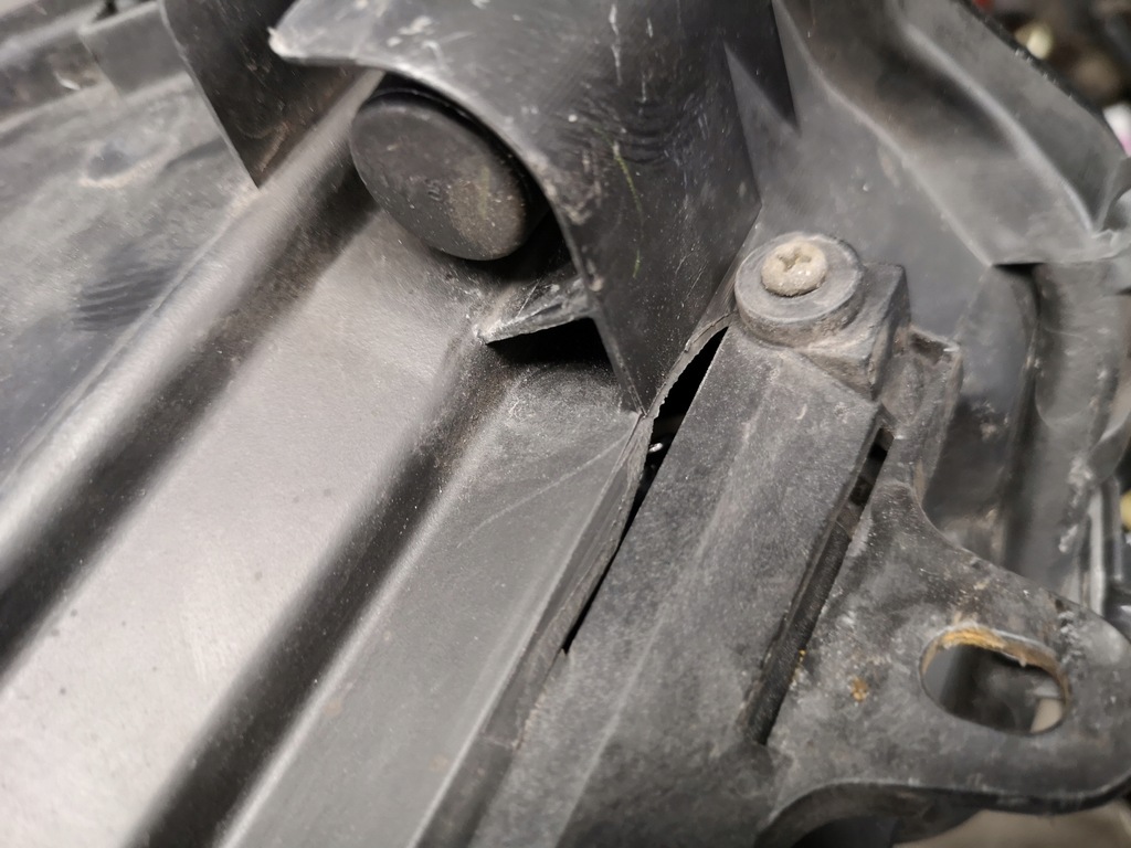 фото №16, Лампа правый перед lexus nx200t europa