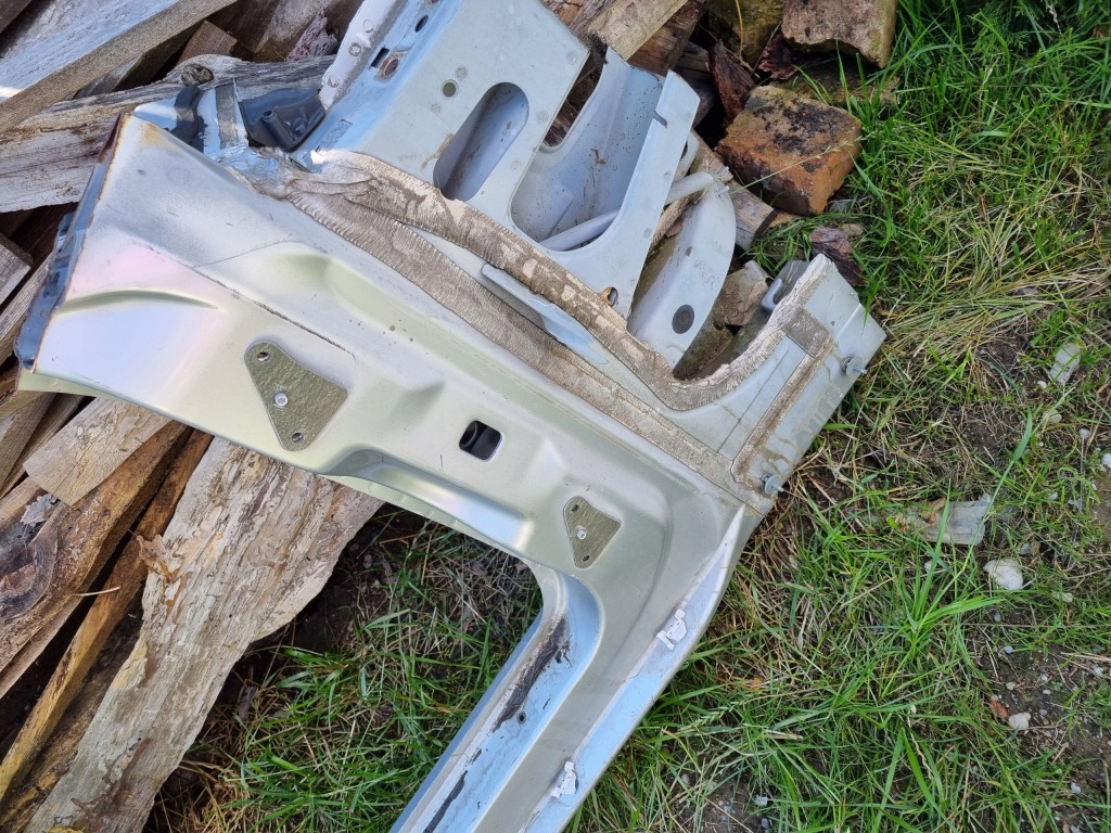 фото №4, Mercedes w211 порог серебристый правый четверть