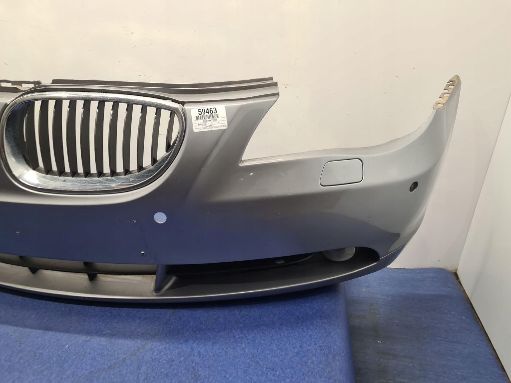Bmw e61 бампер передні  a08 Недорого
