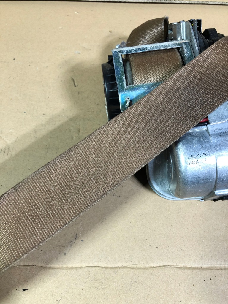 Ремінь безпеки правий перед mercedes s w221 в Україні