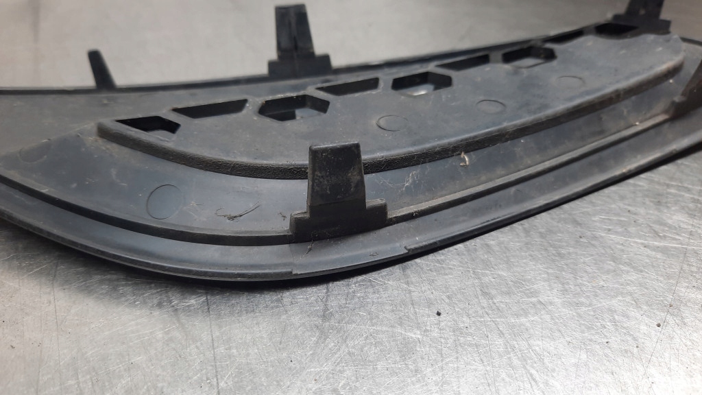 фото №9, Решітка бампера ліва 31294129 volvo s60 ii v60 10-13r