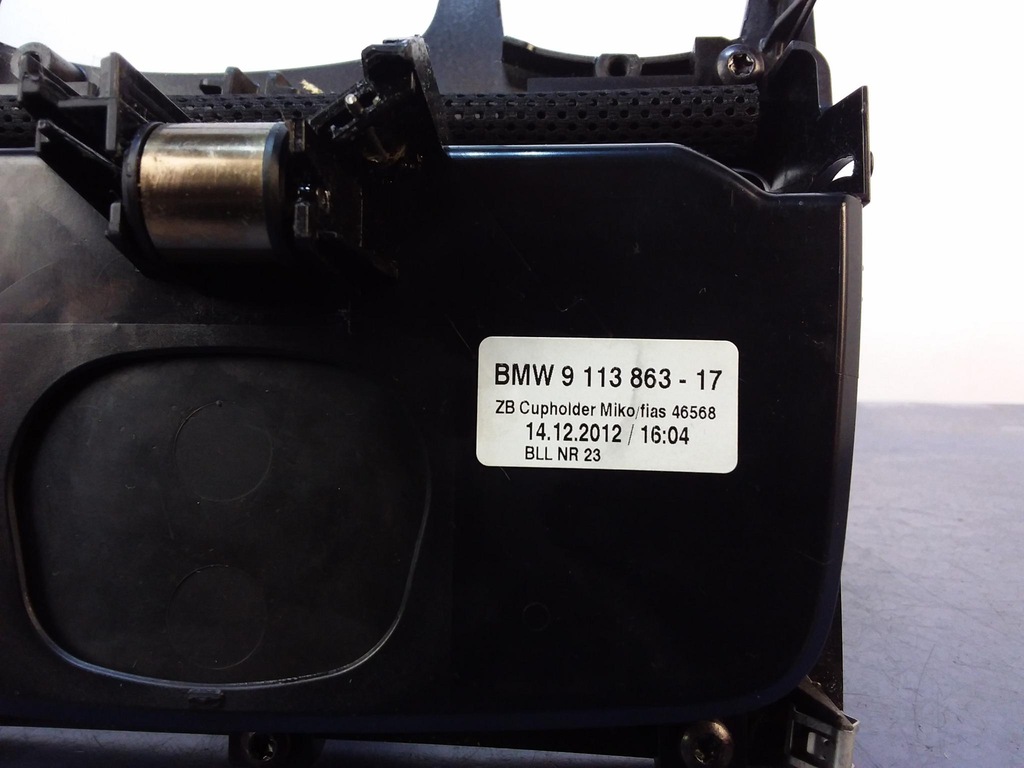 фото №4, Bmw seria 7 f02 бардачок туннель na кружки 9113863