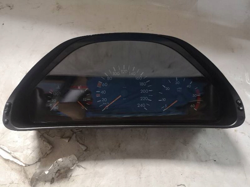 фото №1, Счетчик приборы mercedes benz